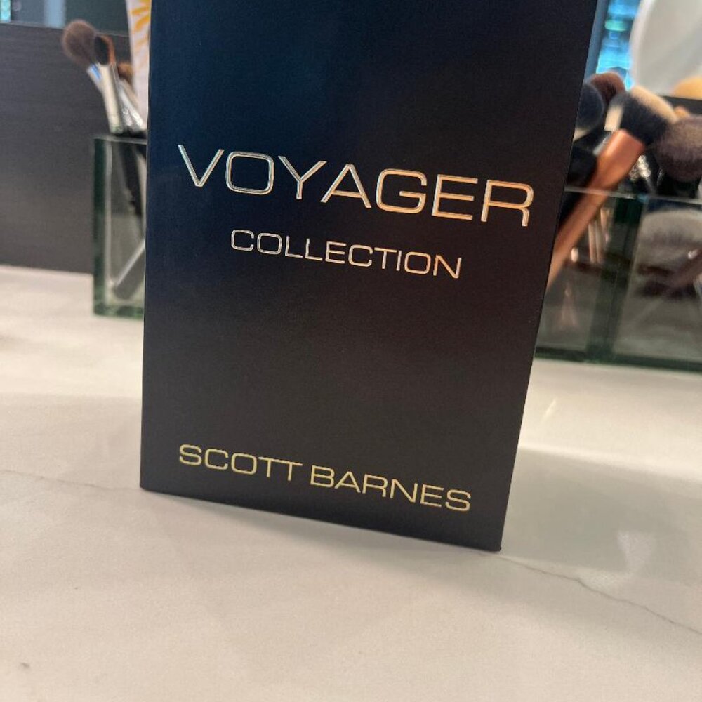 Voyager Collection Eyeshadow Palette - Picture 2 of 12
